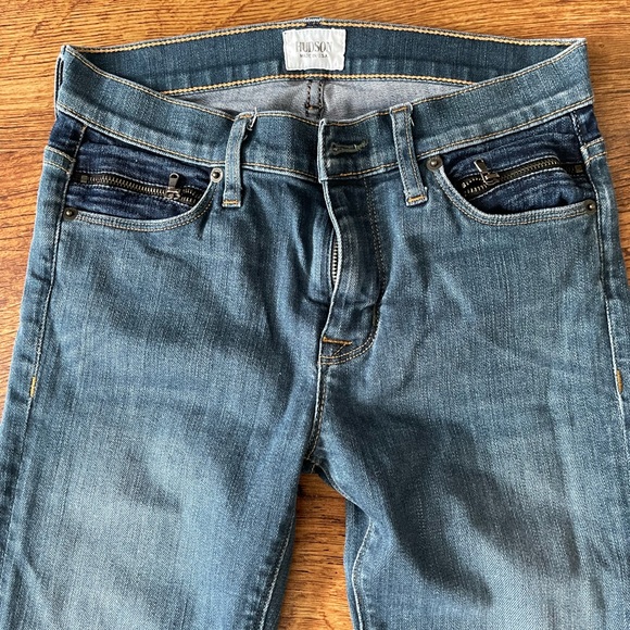 Hudson Skinny Jeans. Size 26. 8.5 inch rise. - Picture 2 of 4